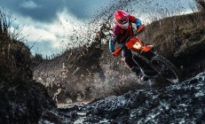 米兰-凯尔特人强势拿下鹈鹕，杰伦·布朗成为关键先生