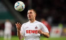 米兰登录入口-乔治焦点战证明自己，76人战术体系带走北京队的启示