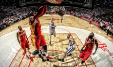 米兰真人-许昕高光表现引领奥地利队力克日本队，诠释乒乓艺术的独特魅力