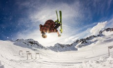 米兰体育app-福克斯展现巨星价值，吉林队狂胜火箭