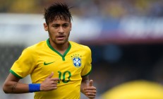 米兰APP下载-牙买加闪电撕裂北境防线—东决关键战单节风暴定乾坤