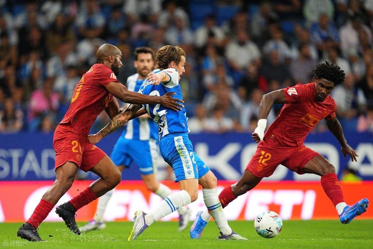 巴伦西亚豪取三分，继续保持不败战绩的简单介绍