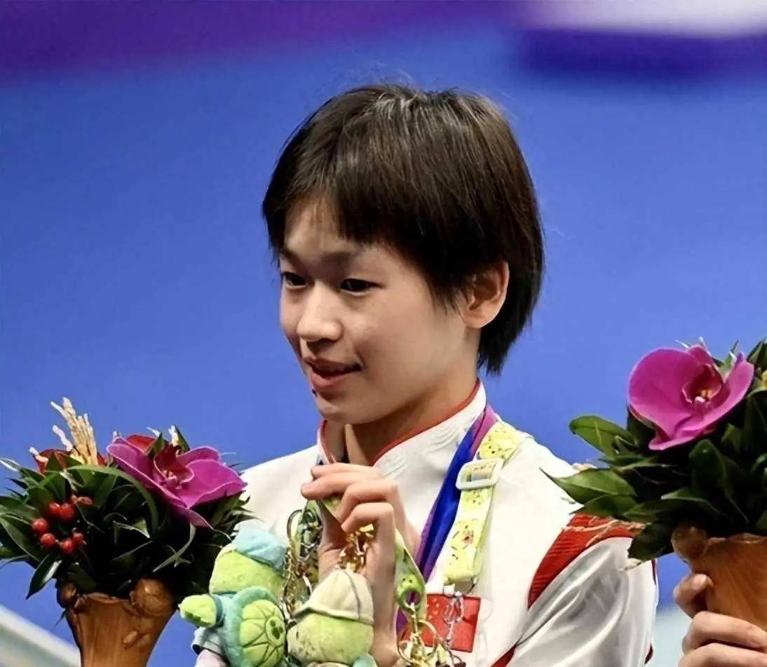 包含韩国跳水选手姿态优美登上领奖台的词条 包含韩国跳水选手姿态优美登上领奖台的词条