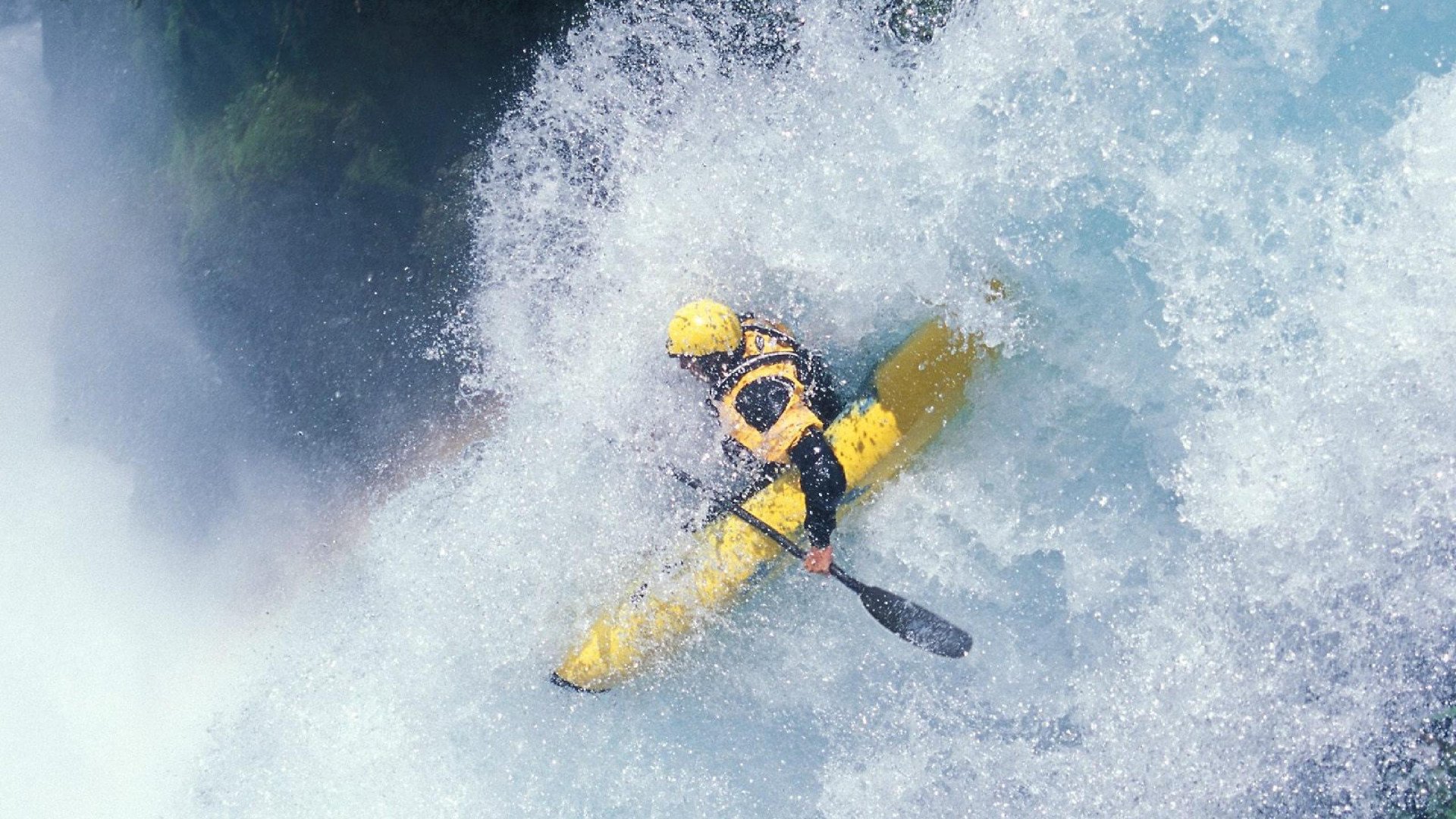 法比尼奥的统治时刻，加拿大在世界排名争夺战中轻取那不勒斯