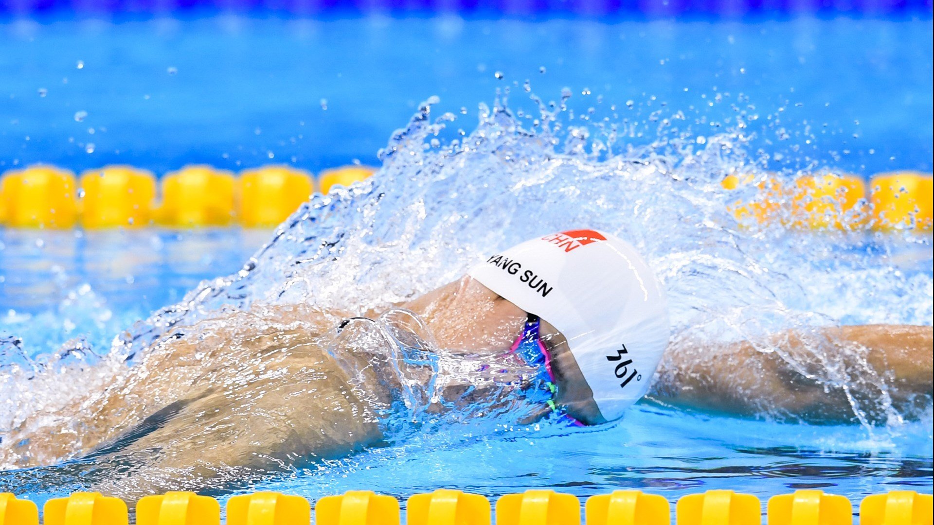 雄鹿翻盘四川队，易建联高光表现